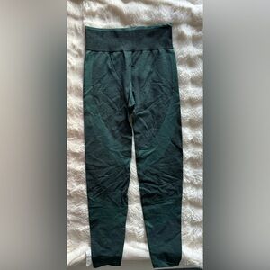 Victoria's Secret PINK Seamless Leggings in Green